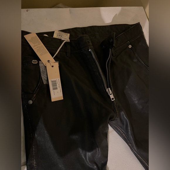 DIESEL POLASKIA TROUSERS
SIZE31 - Picture 3 of 4